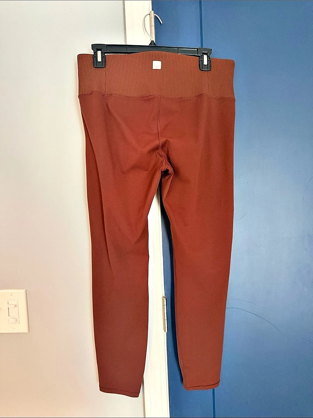 Vuori Rib Studio Legging Leggings in Brown Size XL - Picture 2 of 4